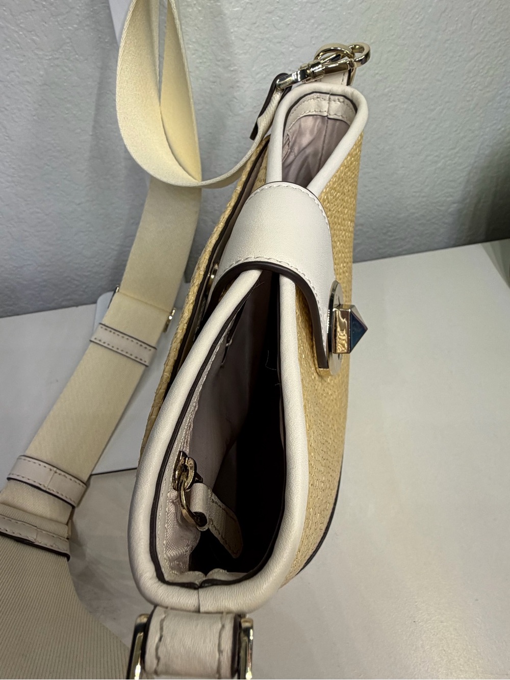 KATE SPADE STRAW BUCKET CROSSBODY BAG - Picture 9 of 13
